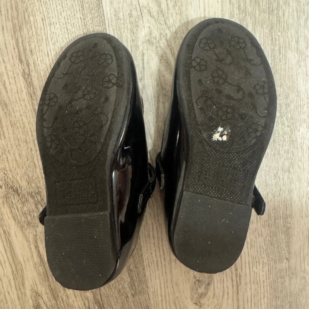 Girls' Black Patent Dress Shoes